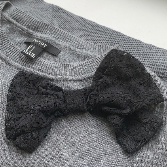 Forever21 Grey Sweater - Picture 2 of 2